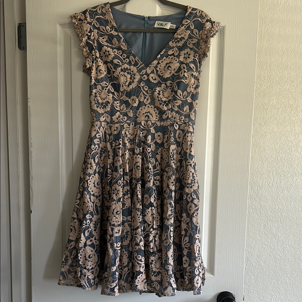 Eliza J Blue and Cream Pleated Fit and Flare Dress - Picture 5 of 8